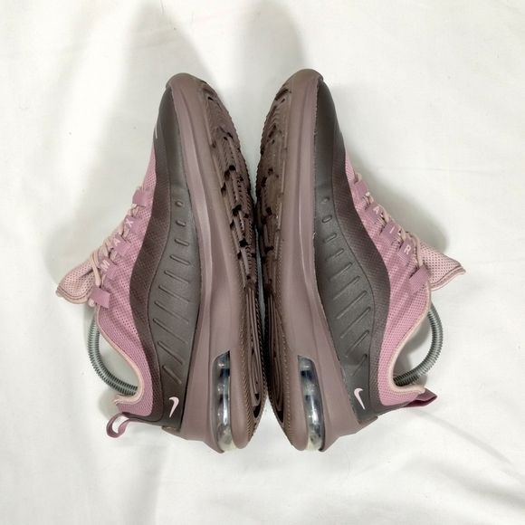 Nike Air Max Axis Women 7 Pink Purple Athletic Shoes Sneakers Streetwear - Picture 6 of 8